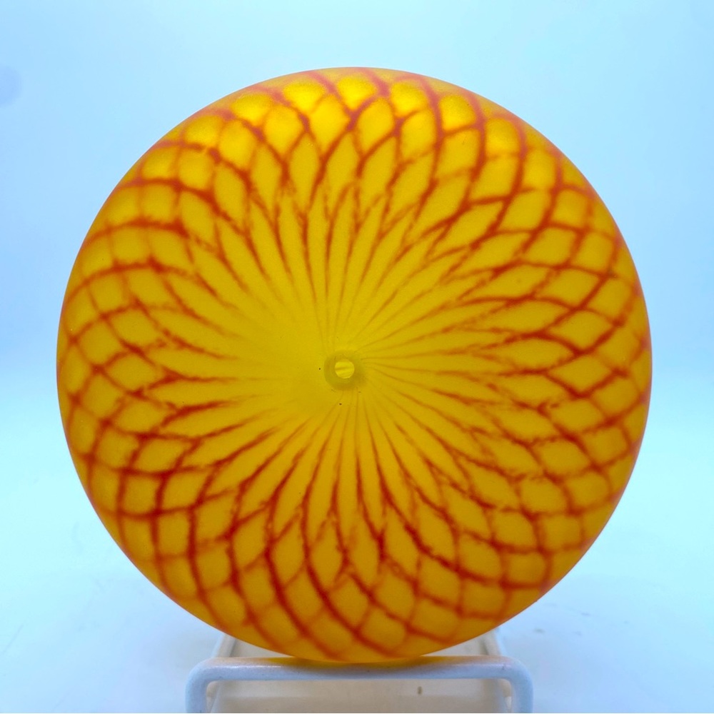 Hand Blown Satin Diamond Quilted Art Glass Bulbous Oil Lamp Decor